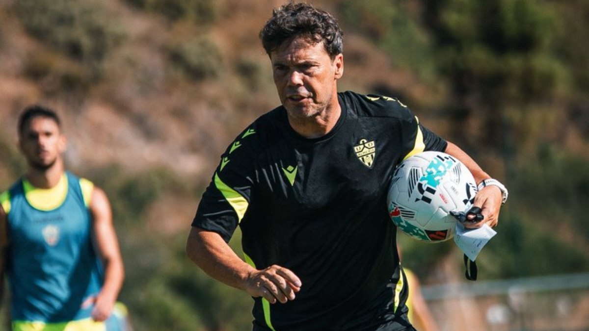 Rubi, entrenador de la UD Almería | UDA