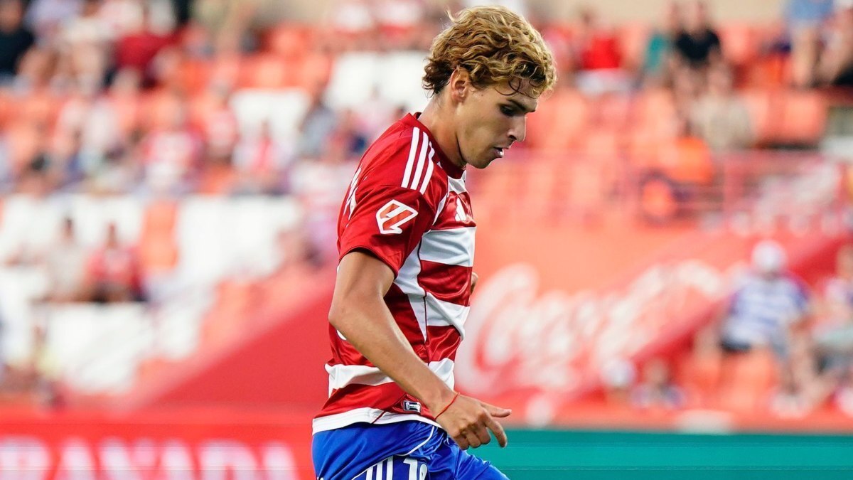Jorge Pascual durante el Granada CF - Al Ain de pretemporada | GCF