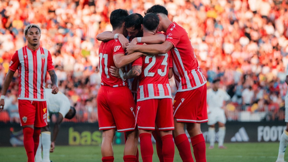 Los jugadores de la UD Almería celebran uno de los goles anotados ante el Al Nassr | UDA
