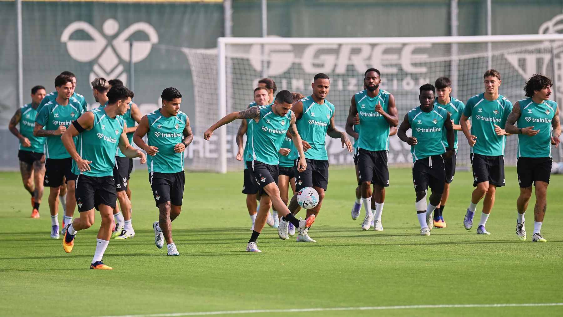 Entrenamiento del Real Betis previo al Celta de Vigo | Salvador López Medina para El MIRA
