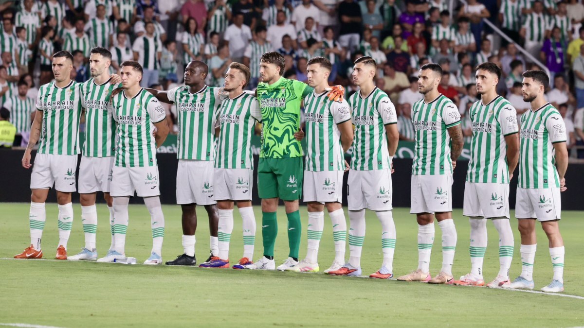 Minuto de silencio en el Córdoba CF - UD Las Palmas | CCF