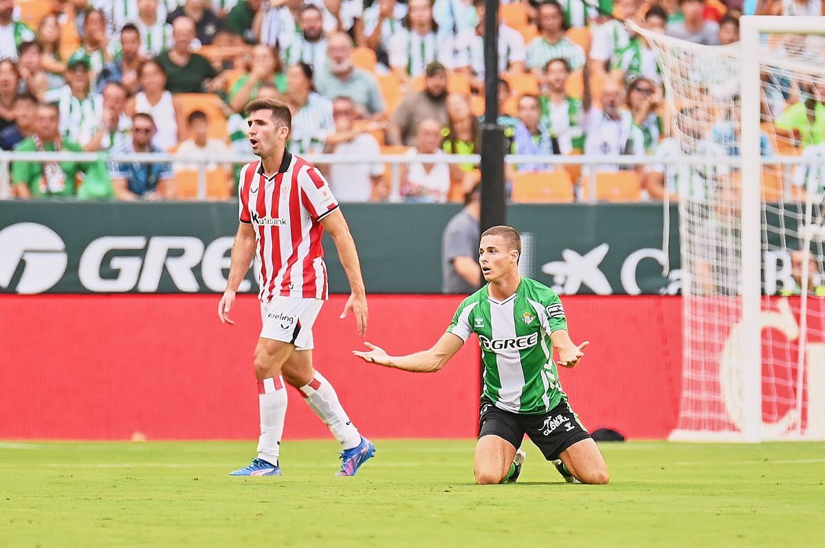 Rodrigo Riquelme en el Real Betis - Athletic Club | Salvador López Medina para El MIRA