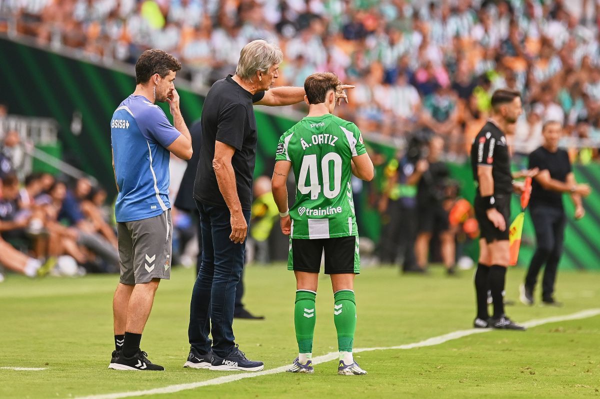 Manuel Pellegrini en el Real Betis - Athletic Club | Salvador López Medina para El MIRA