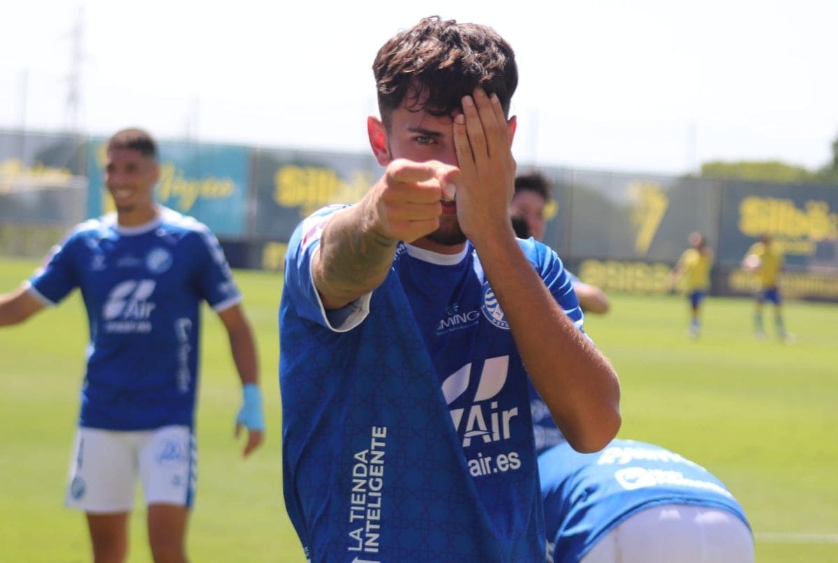 Debut y gol con el Xerez Deportivo de Antonio Salguero contra el Cádiz Mirandilla 24/25 | Juan Antonio Zarzuela