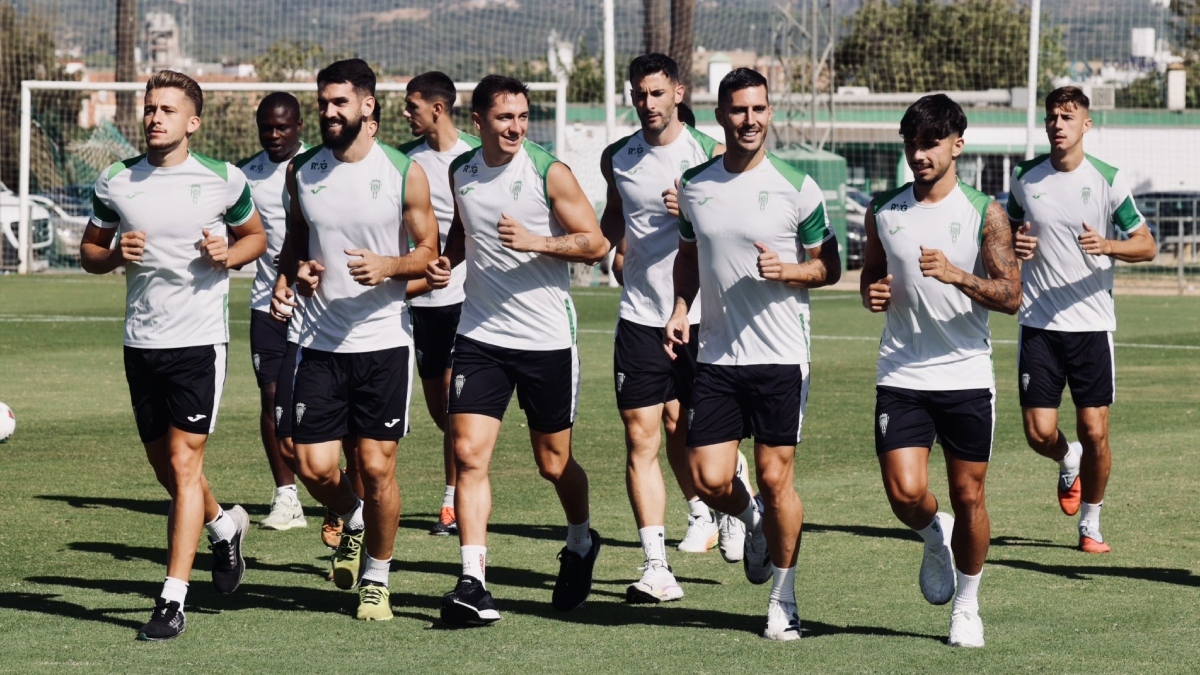 Los jugadores del Córdoba CF durante una sesión de entrenamiento | CCF