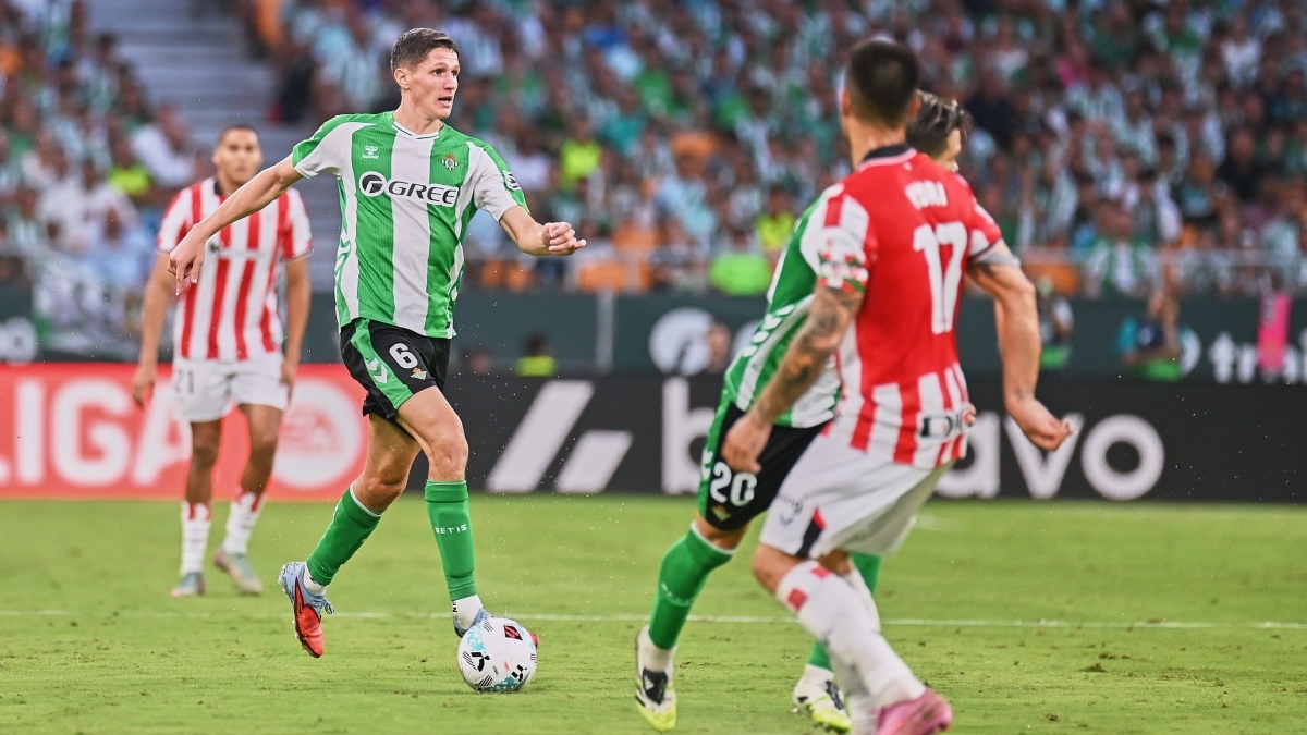 Sergi Altimira en el Real Betis - Athletic Club | Salvador López Medina para El MIRA