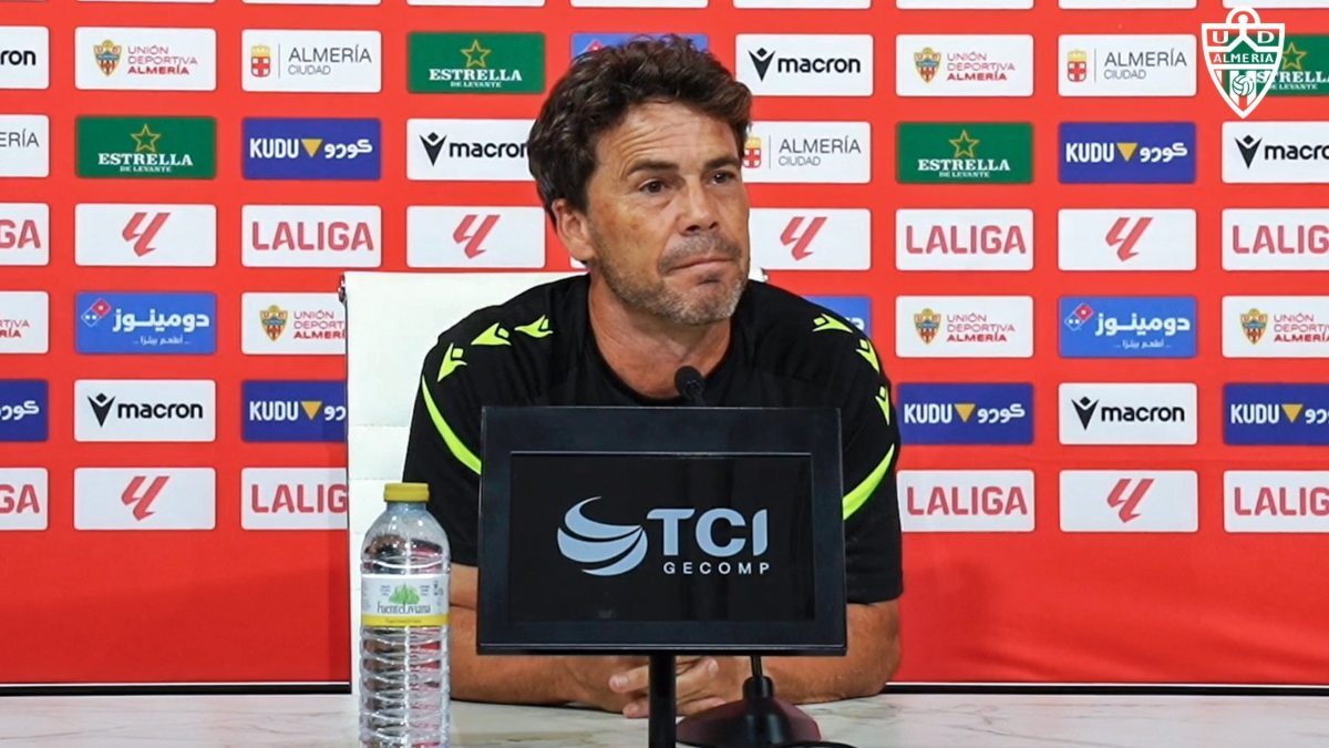 Rubi, entrenador de la UD Almería, durante una rueda de prensa | UDA
