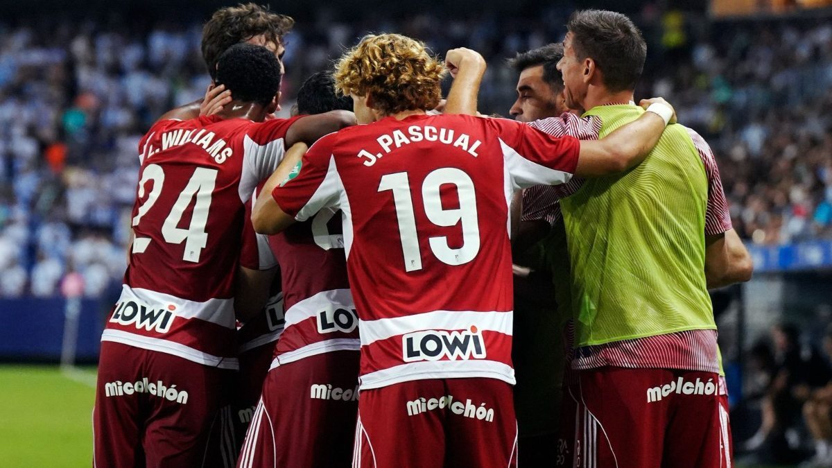 Los jugadores del Granada CF celebran uno de los goles anotados ante el Málaga CF | GCF