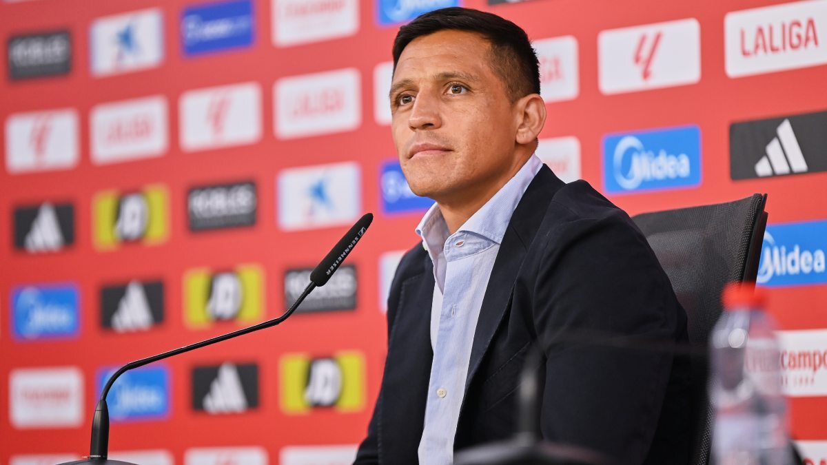 Alexis Sánchez en su presentación como jugador del Sevilla FC | Salvador López Medina para El MIRA