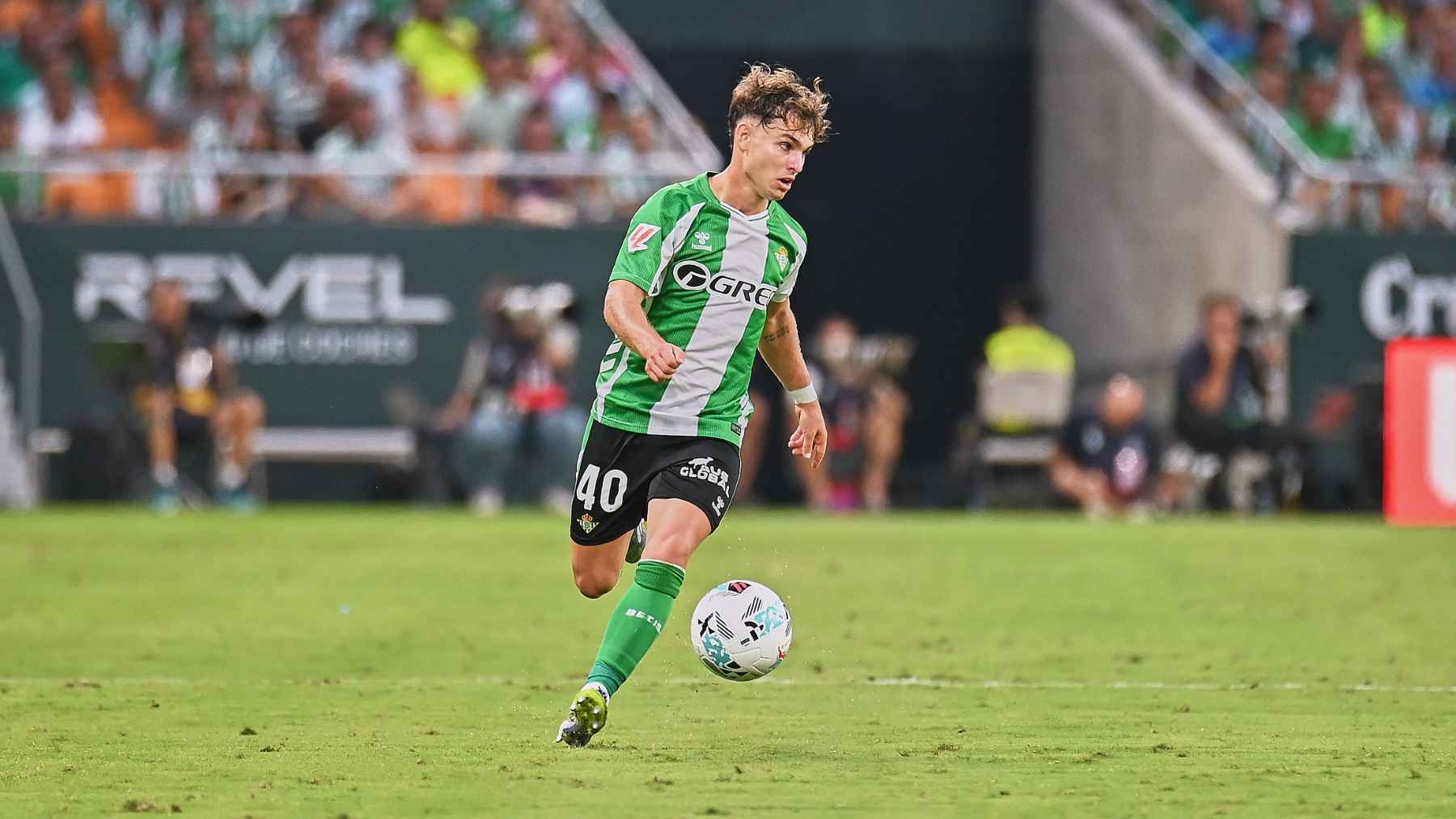 Ángel Ortiz durante el Real Betis - Athletic Club | Salvador López Medina para El MIRA