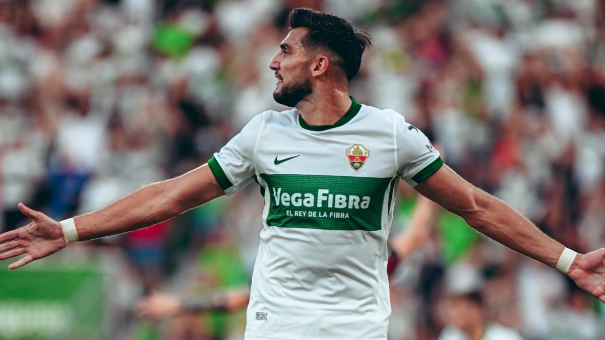 Rafa Mir celebra su gol anotado en el Elche CF - Levante UD | ECF