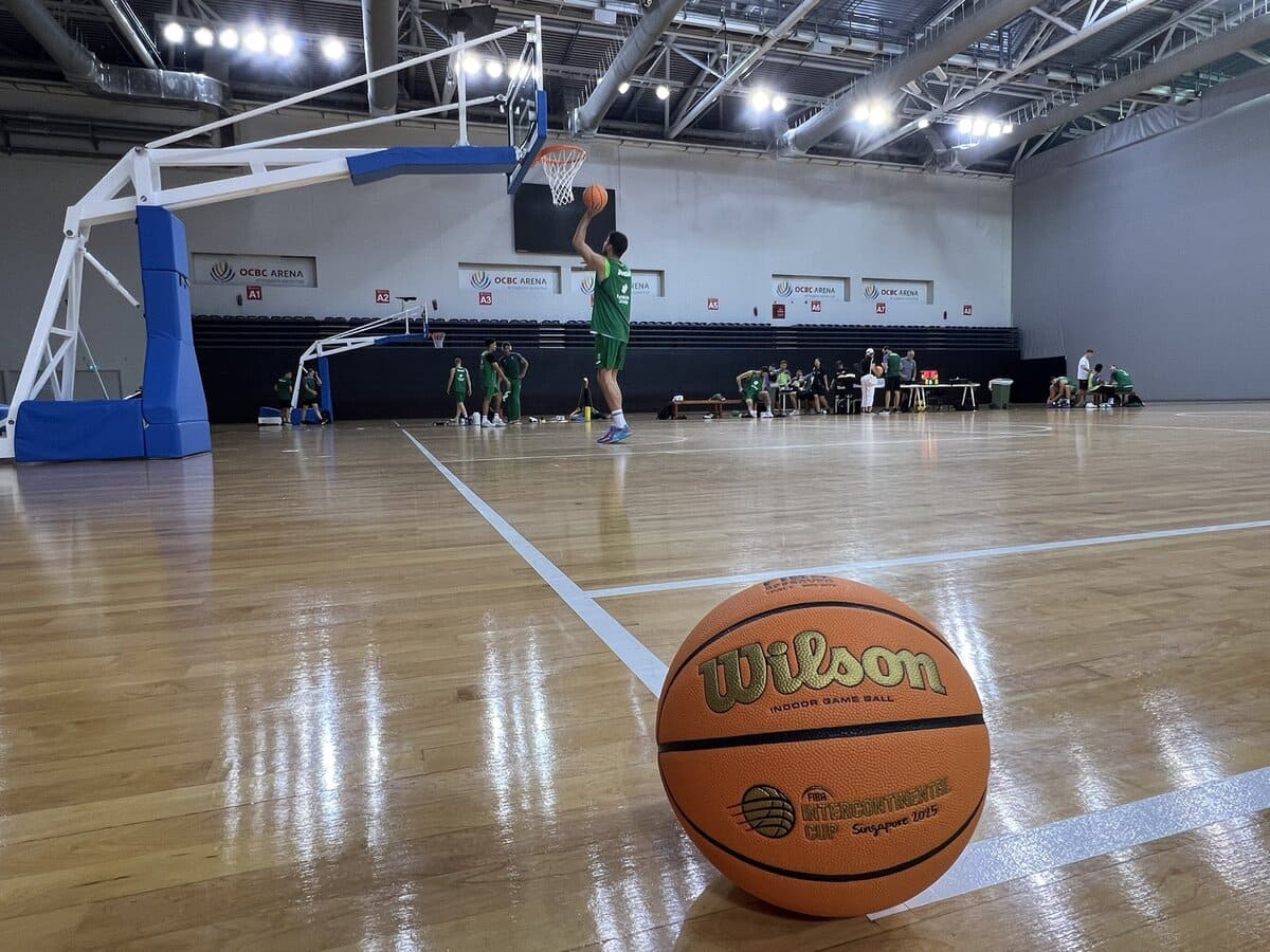 El Unicaja Baloncesto entrenando en Singapur