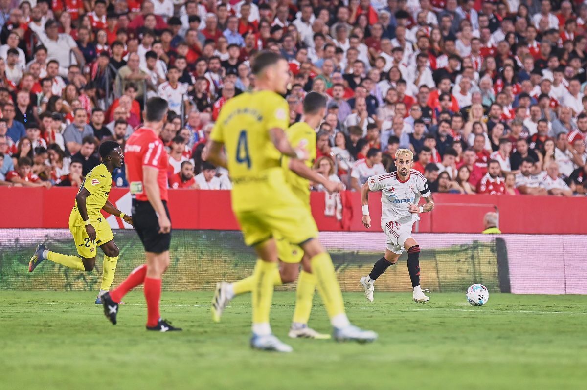 Januzaj en el Sevilla FC - Villarreal | Salvador López Medina para El MIRA