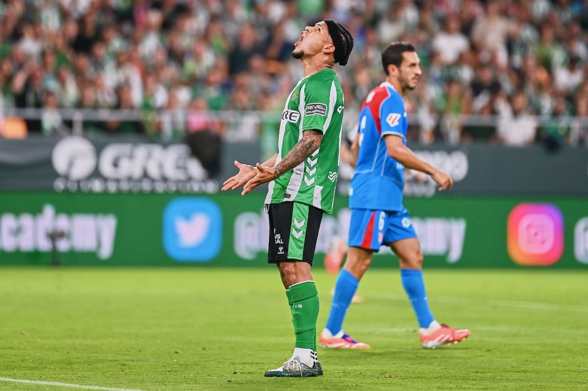 Cucho Hernández en el Real Betis - Atlético de Madrid | Salvador López Medina para El MIRA