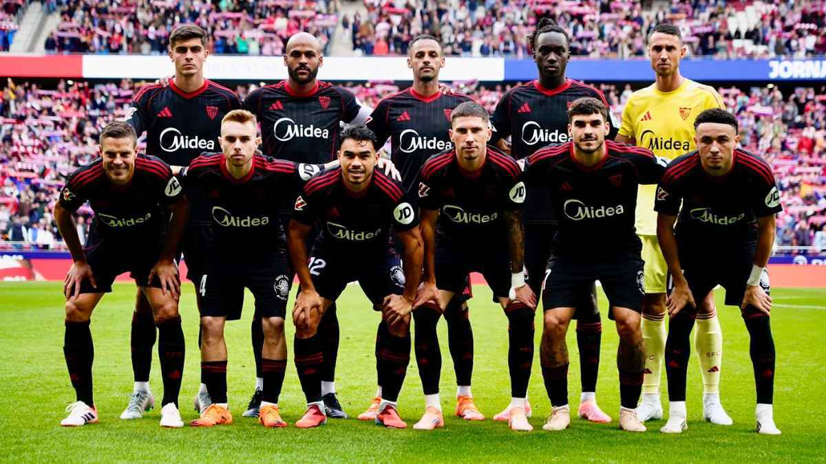 Alineación del Sevilla FC ante el Atlético de Madrid | @SevillaFC