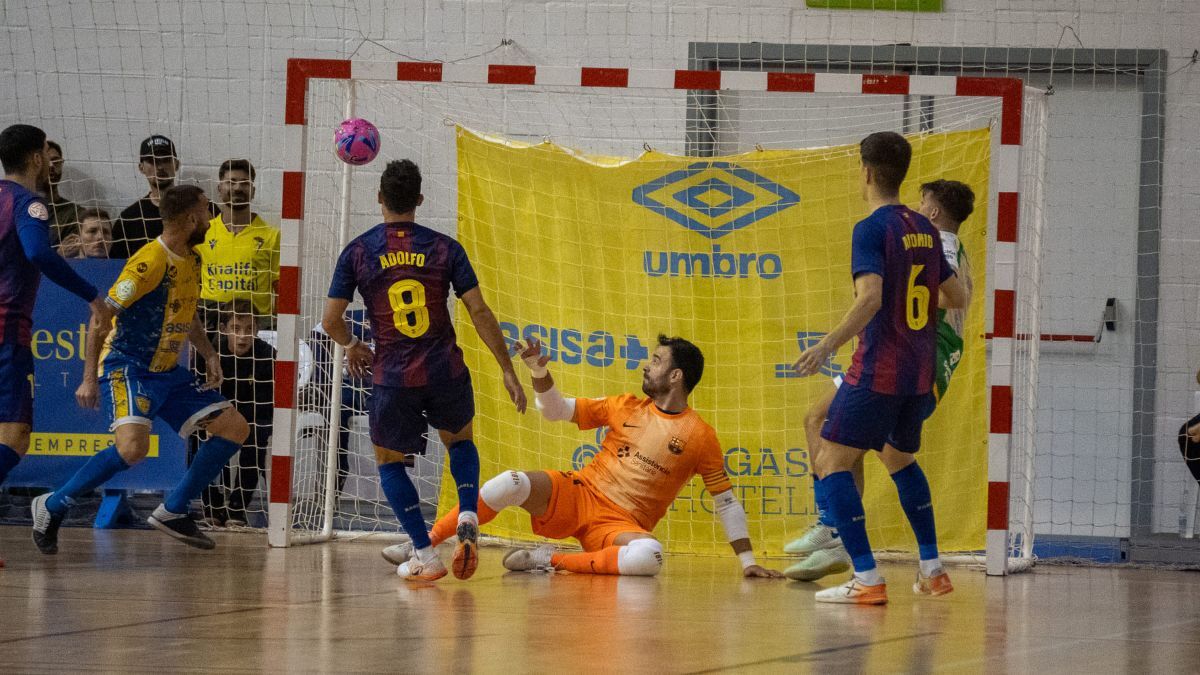 Gol del CD Virgili Cádiz ante el FC Barcelona