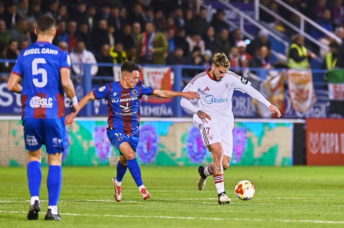 Isaac Romero en el Extremadura - Sevilla FC | Salvador López Medina