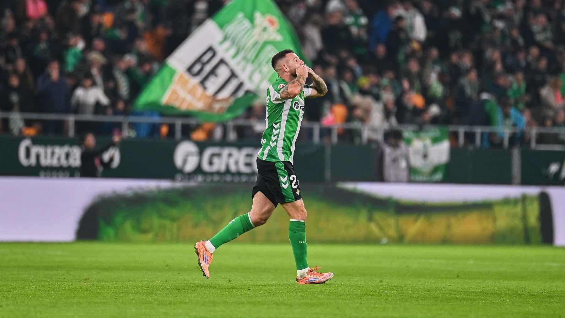 Aitor Ruibal celebra su gol en el Real Betis - Getafe CF | Salvador López Medina