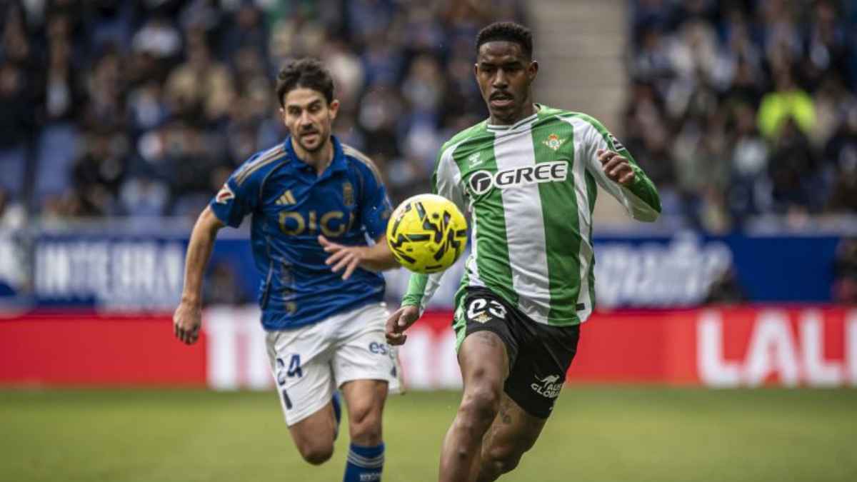 Junior en el Real Oviedo - Real Betis | LaLiga