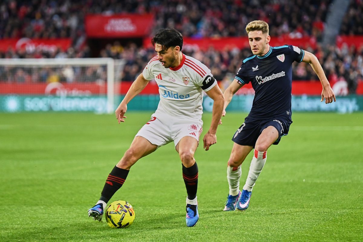 Suazo en el Sevilla FC - Athletic Club | Salvador López Medina para El MIRA