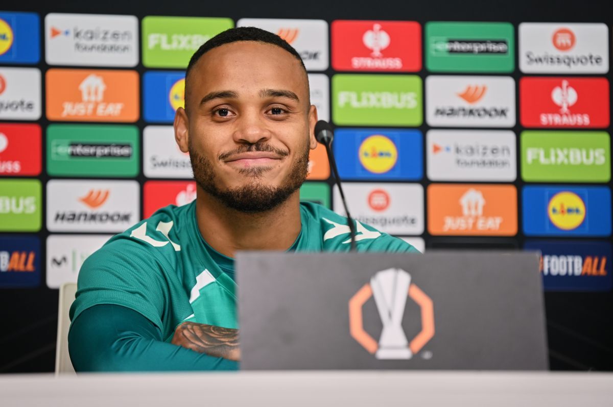 Natan en la rueda de prensa previa al Real Betis - Feyenoord | Salvador López Medina