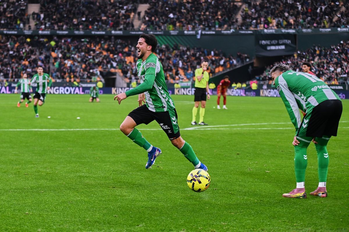 Pablo Fornals celebra su gol en el Real Betis - Valencia CF | Salvador López Medina