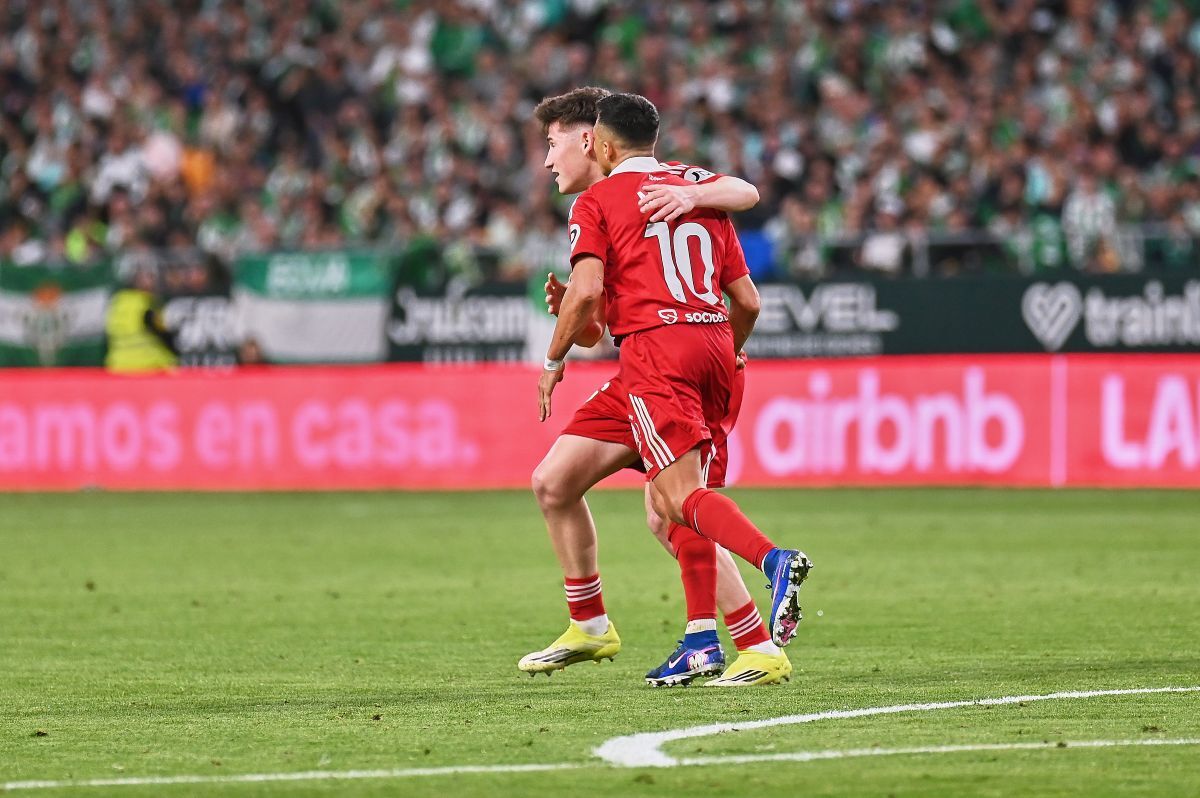 Alexis Sánchez celebra su gol en el Real Betis - Sevilla FC | Salvador López Medina