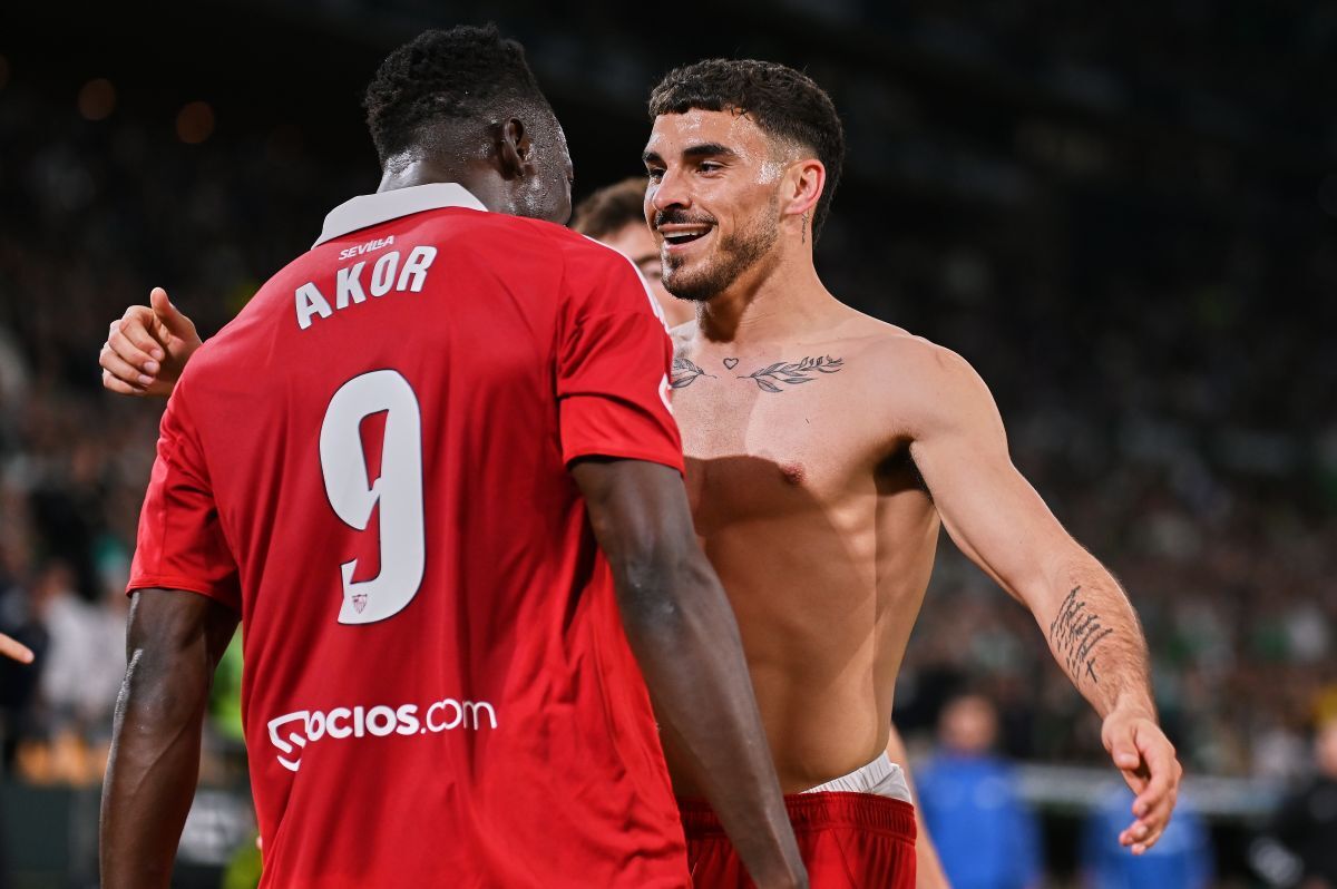 Isaac Romero celebra su gol en el Real Betis - Sevilla FC | Salvador López Medina