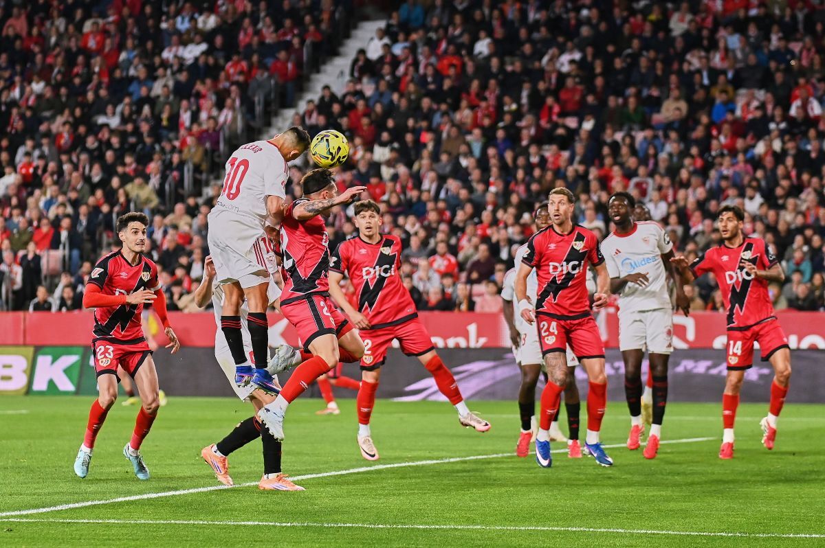 Alexis Sánchez en el Sevilla FC - Rayo Vallecano | Salvador López Medina