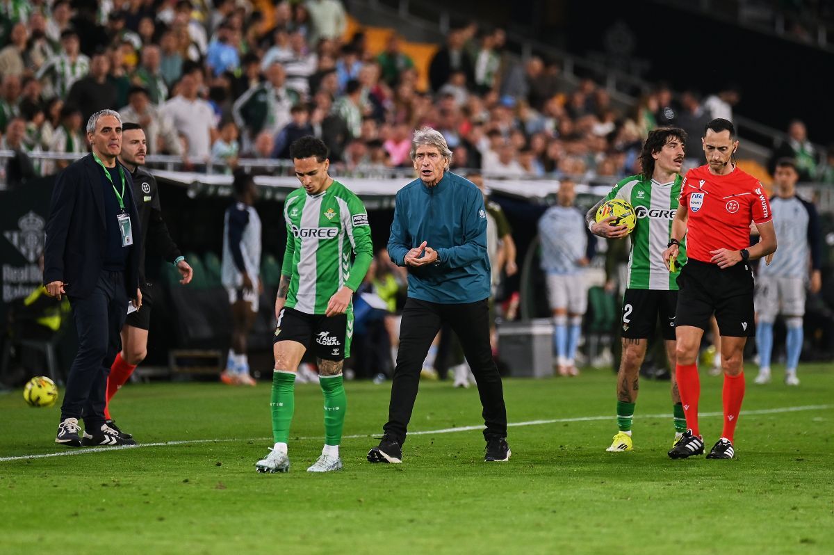 Pellegrini y Antony en el Real Betis - Celta de Vigo | Salvador López Medina