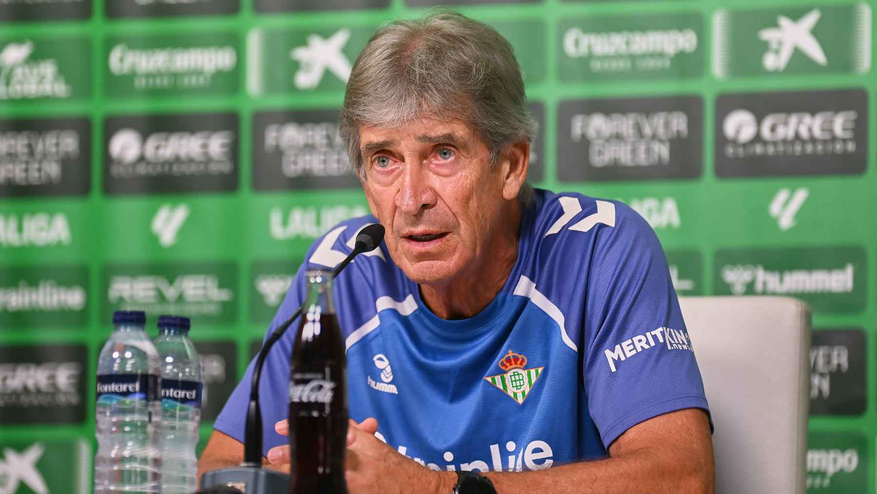 Manuel Pellegrini en rueda de prensa | Salvador López Medina