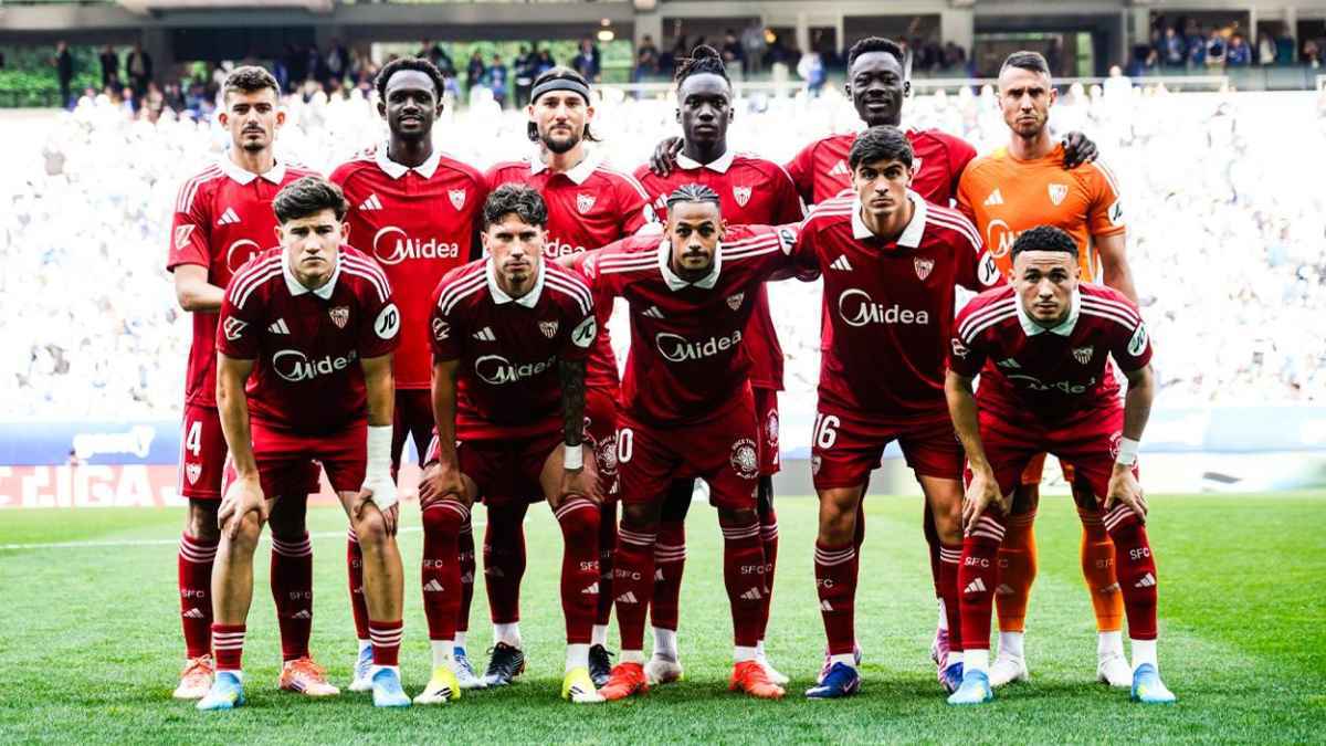 Alineación del Sevilla FC ante el Real Oviedo | @SevillaFC