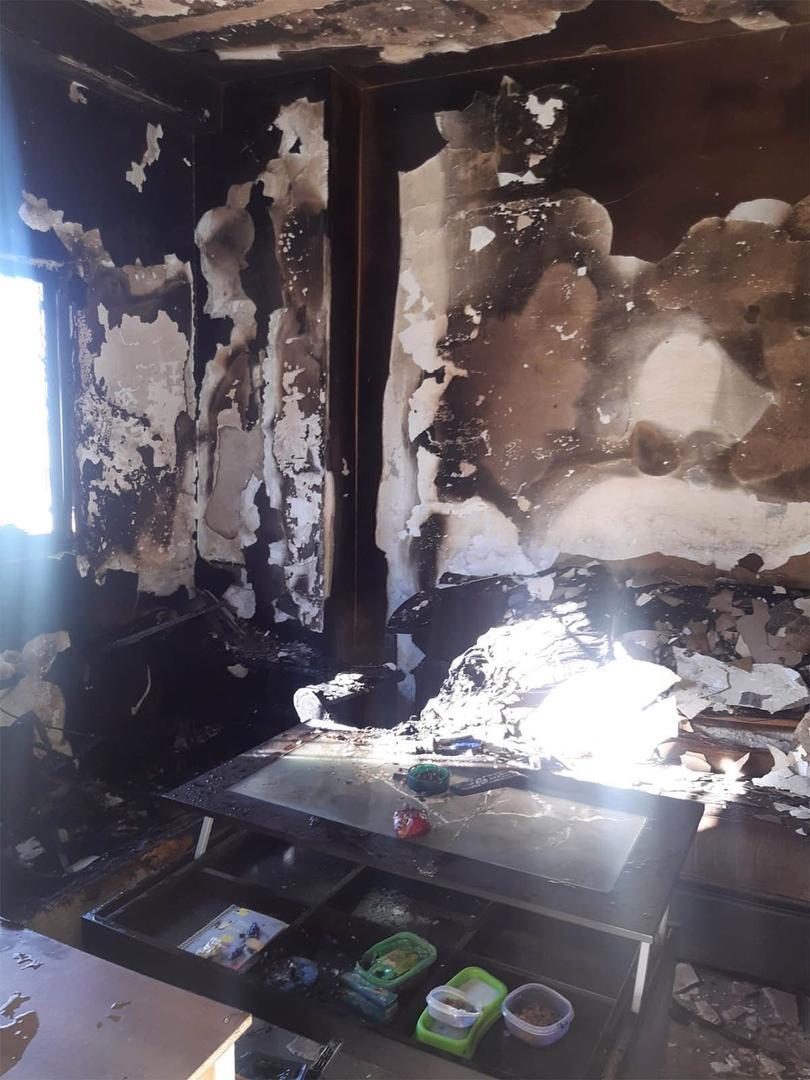 Tremendo incendio de vivienda en Sanlúcar de Barrameda explosión