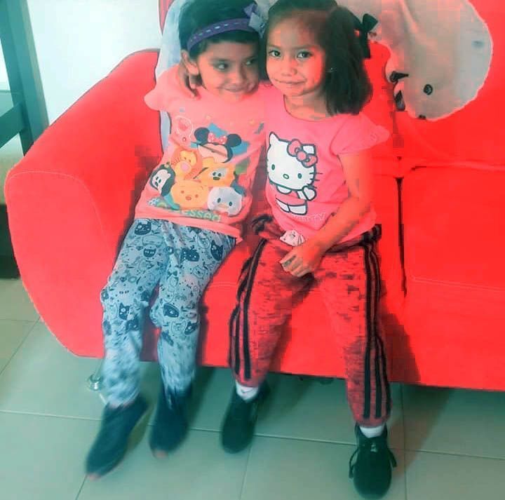 Yaz y Mitzi niña puebla méxico