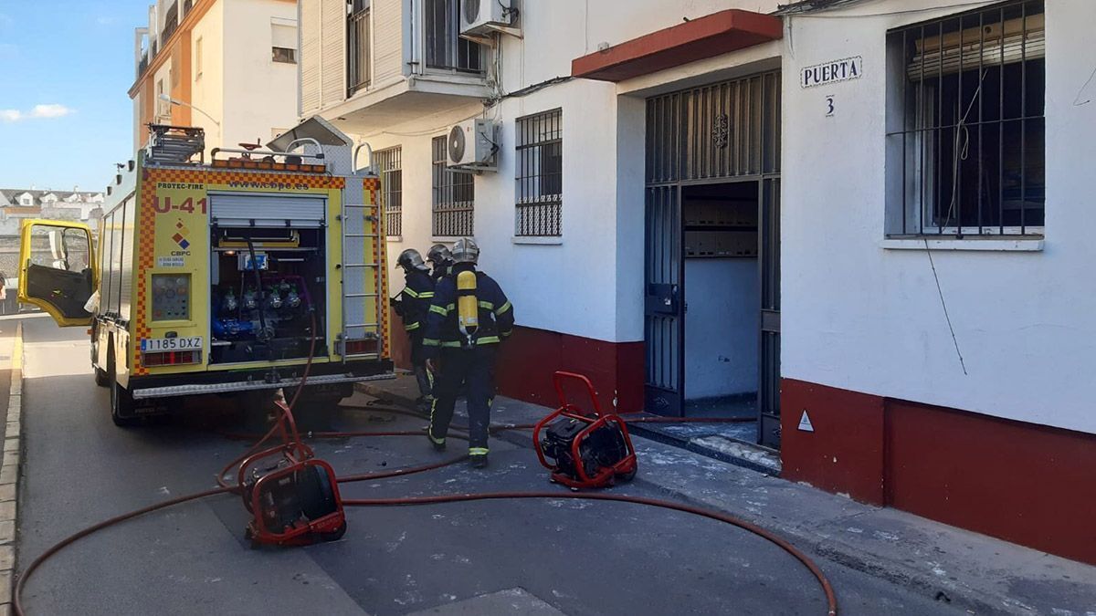 Incendio bomberos en El Puerto
