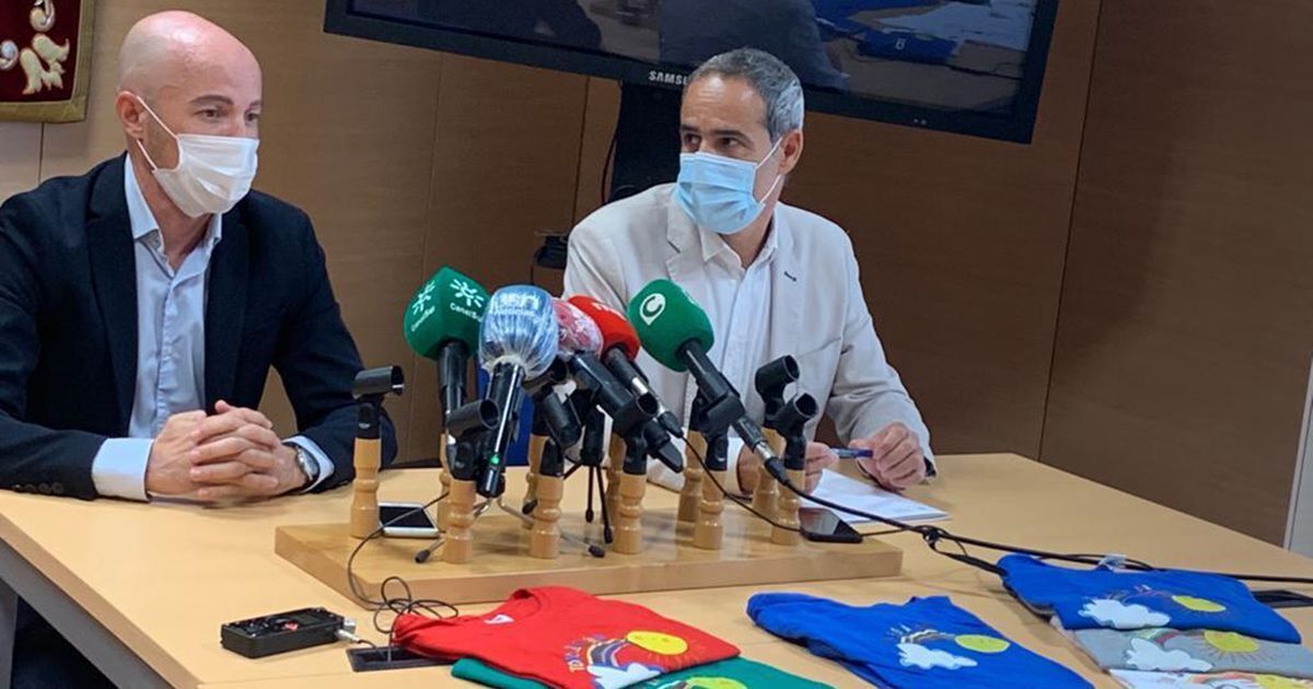 Presos de Puerto II confeccionan camisetas por el trabajo de funcionarios y sanitarios