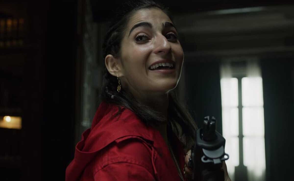 Alba Flores actuando en La Casa de Papel