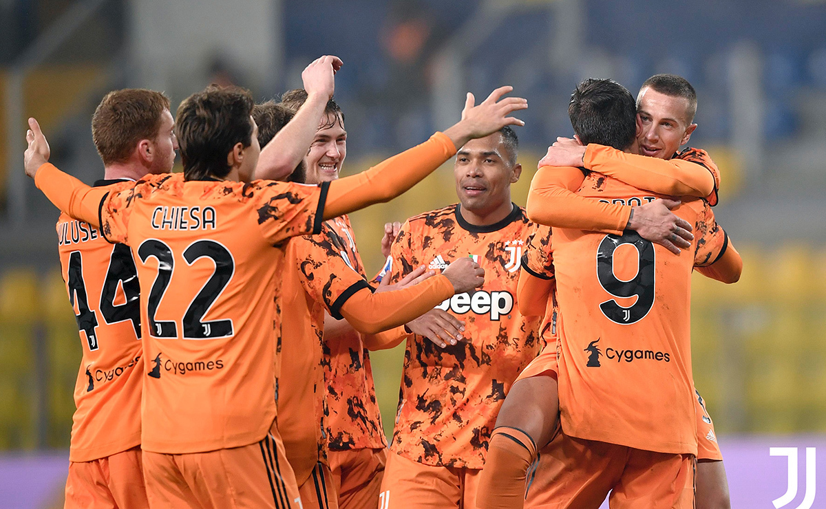 Juventus celebra la victoria ante el Parma