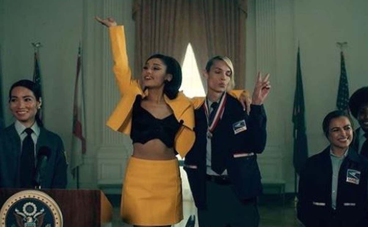 Ariana Grande en su videoclip 'Positions'