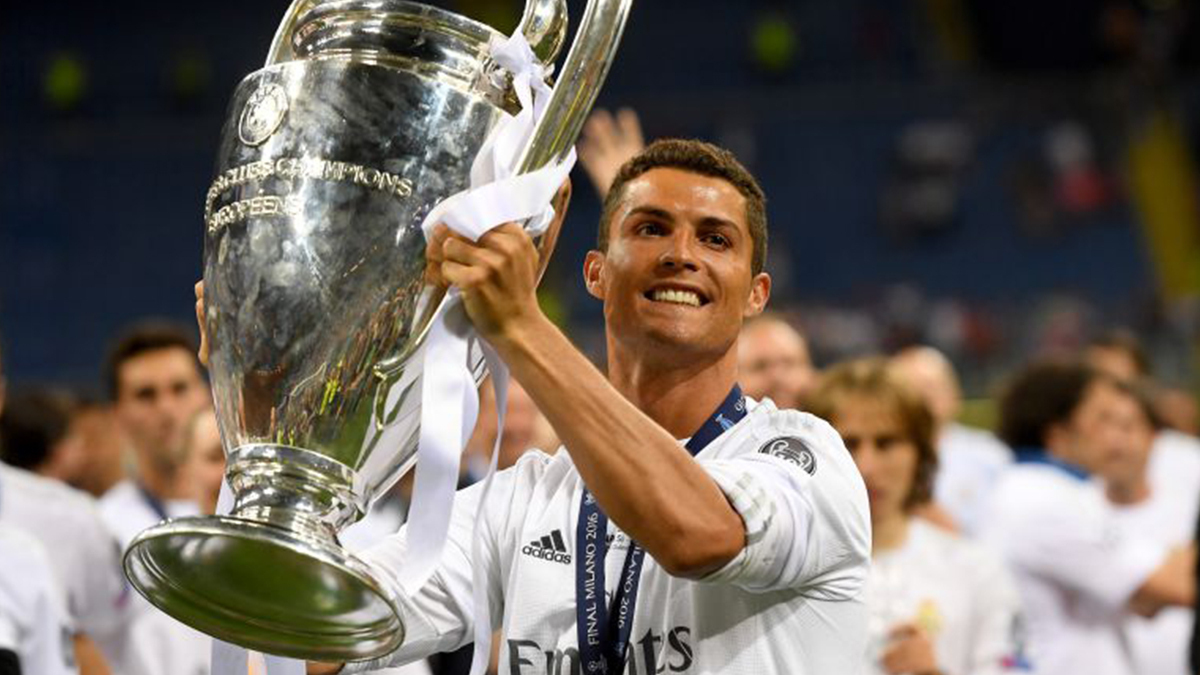Cristiano Ronaldo levanta la Champions League con el Real Madrid