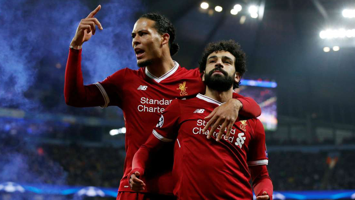 Virgil van Dijk y Mohamed Salah con el Liverpool